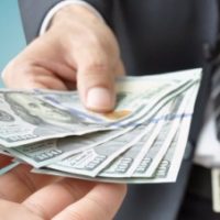 Pentru oricine are dificultăți financiare