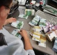 Oferta de împrumut între individ și investiție