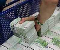 Sunt un grup de investitori privați sau de creditare, dornici să investească fonduri semnificative